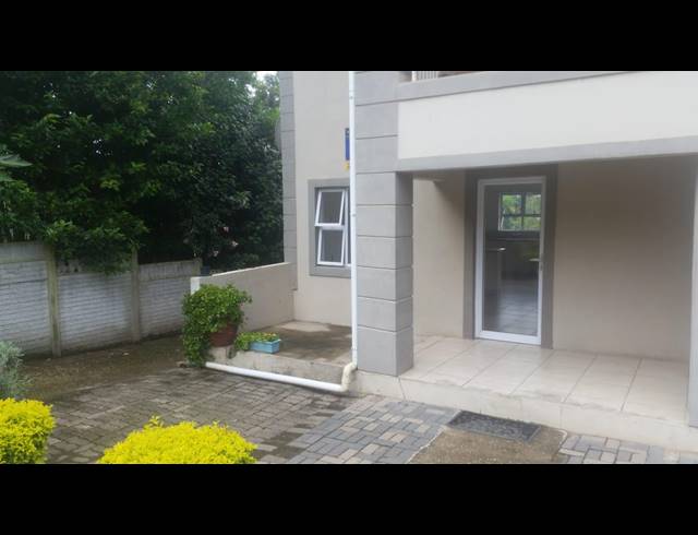 2 BEDROOM FLAT TO LET IN HATTON ESTATE